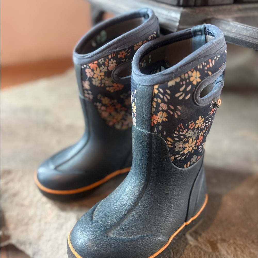 Blue Floral Black Kids Bogs Boots size 9